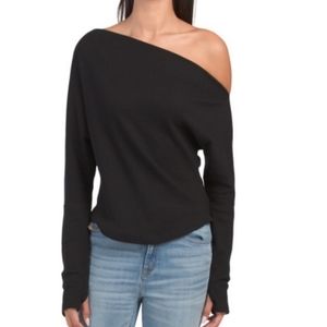 House of Harlow Off Shoulder Black Top